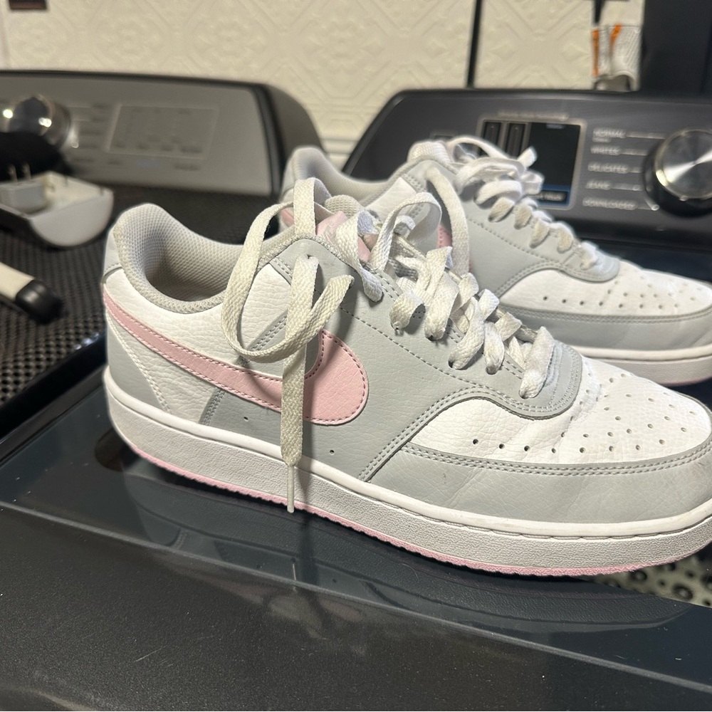 Nike Women's Athletic Shoes - White and Pink - Picture 3 of 5